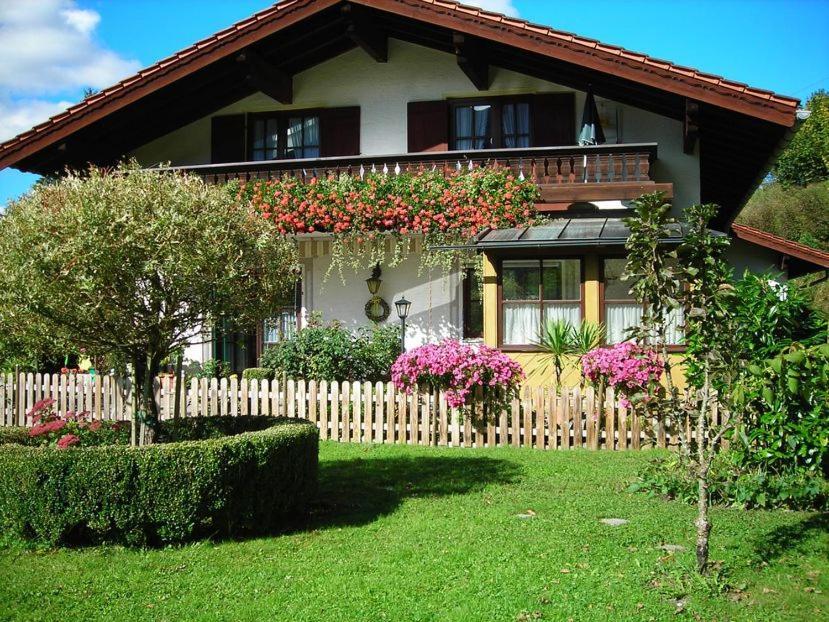 Ferienwohnung Rutz Inkl. Chiemgaukarte Ruhpolding Buitenkant foto